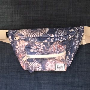 Herschel fanny pack